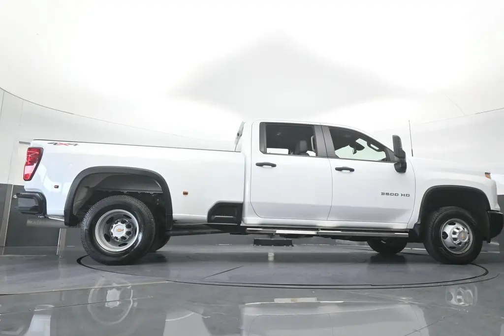 2026 Chevrolet Silverado Hd - $61,767