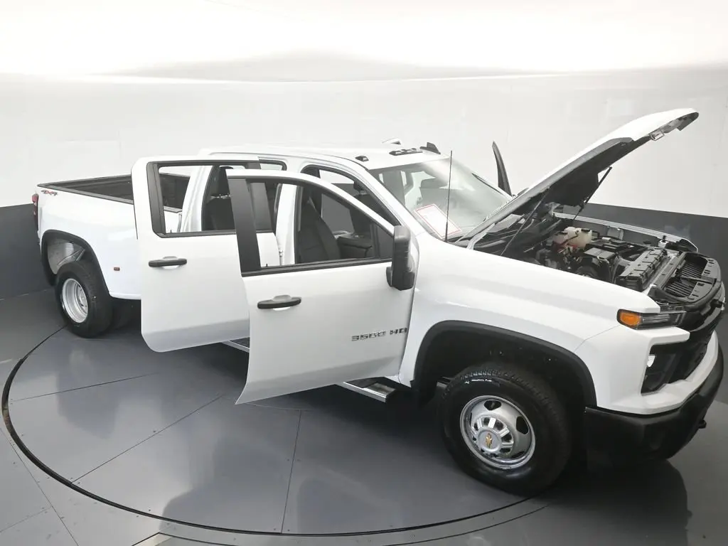 2026 Chevrolet Silverado Hd - $61,767