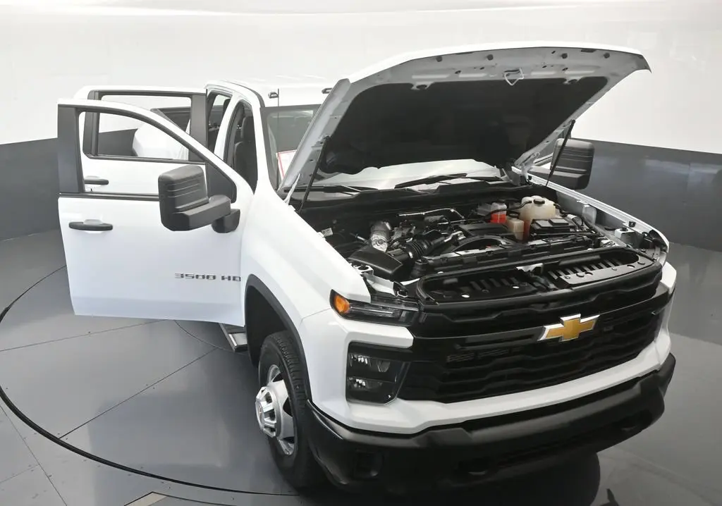 2026 Chevrolet Silverado Hd - $61,767