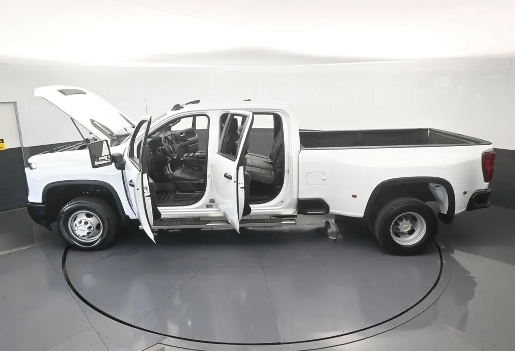 2026 Chevrolet Silverado Hd - $61,767