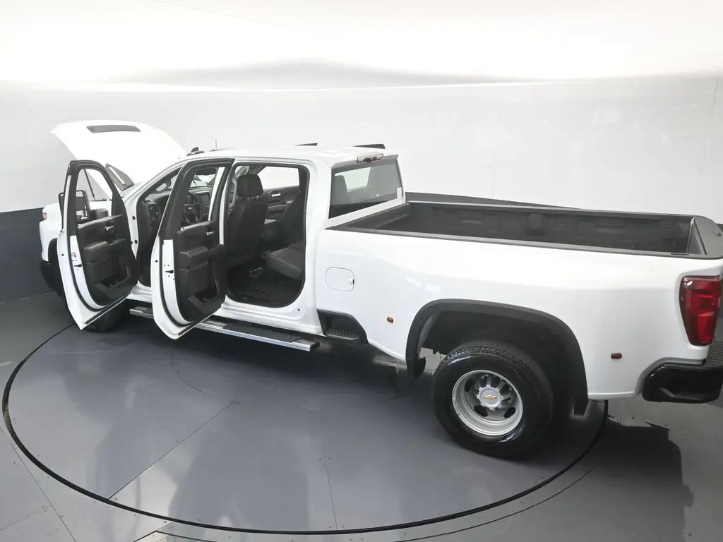 2026 Chevrolet Silverado Hd - $61,767