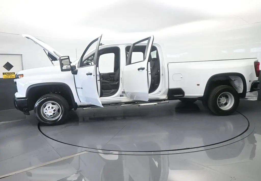 2026 Chevrolet Silverado Hd - $61,767