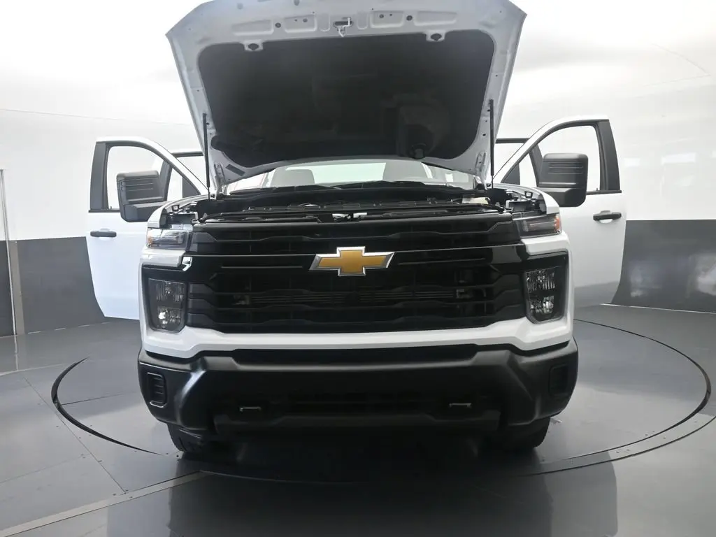 2026 Chevrolet Silverado Hd - $61,767