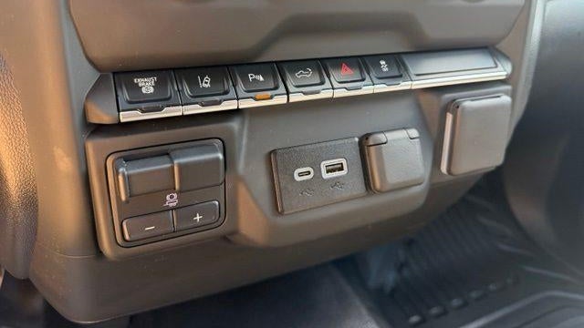 2025 Chevrolet Silverado 3500HD Work Truck