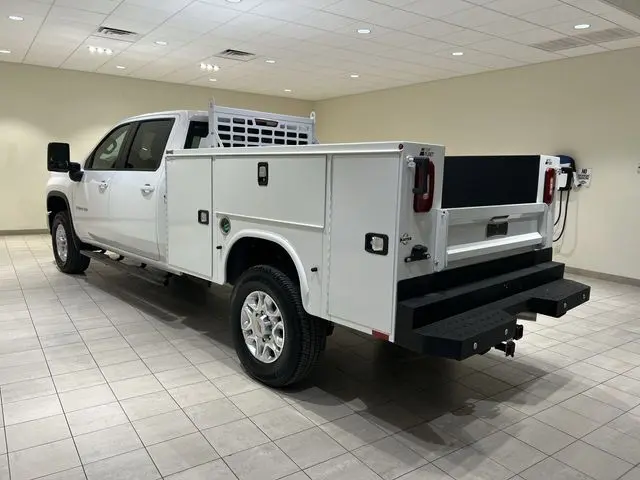 2025 Chevrolet Silverado Hd - $73,015