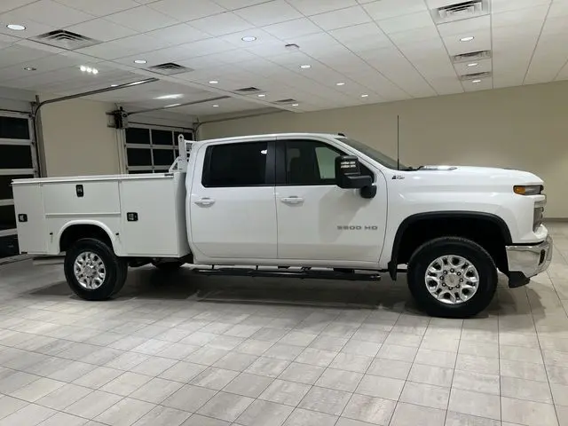 2025 Chevrolet Silverado Hd - $73,015