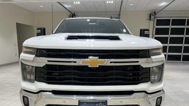 2025 Chevrolet Silverado 3500HD LT