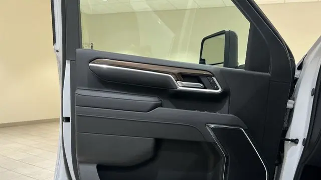 2025 Chevrolet Silverado 3500HD LT