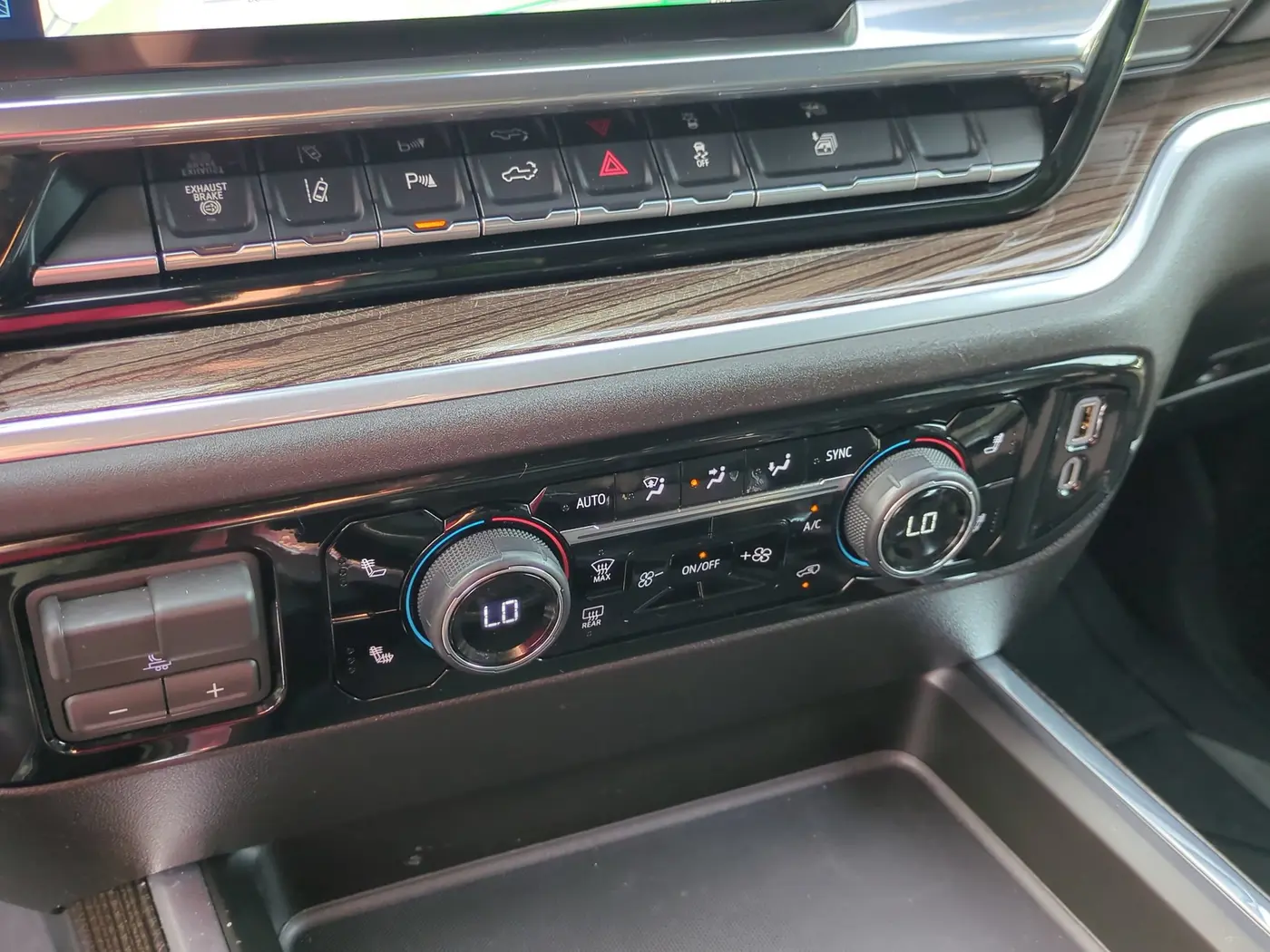 2026 Chevrolet Silverado Hd - $67,592