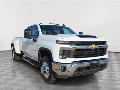 2025 Chevrolet Silverado 3500HD 4X4 LT 4DR Crew Cab SB SRW