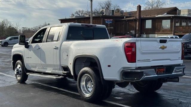 2025 Chevrolet Silverado 3500HD LTZ