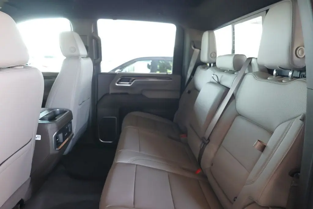 2026 Chevrolet Silverado Hd - $73,995