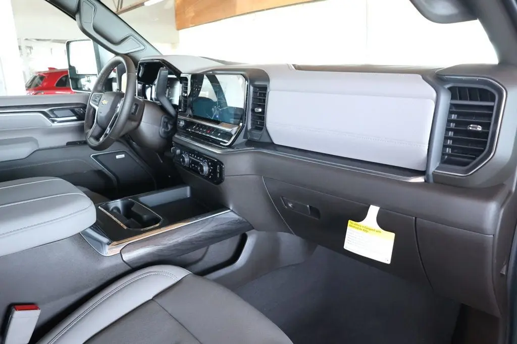 2026 Chevrolet Silverado Hd - $73,995