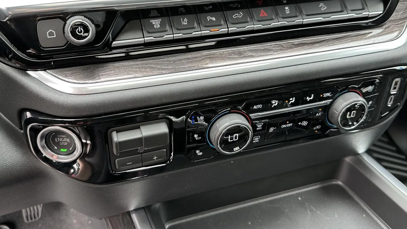 2026 Chevrolet Silverado 3500HD LTZ