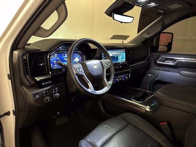 2025 Chevrolet Silverado Hd - $67,900