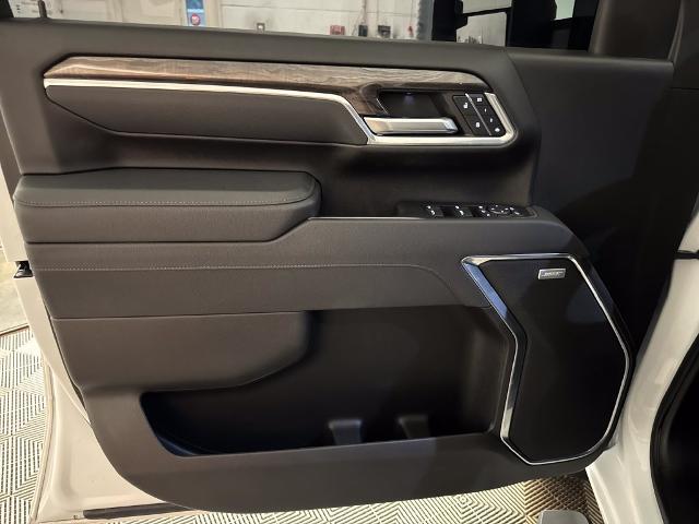 2025 Chevrolet Silverado Hd - $67,900