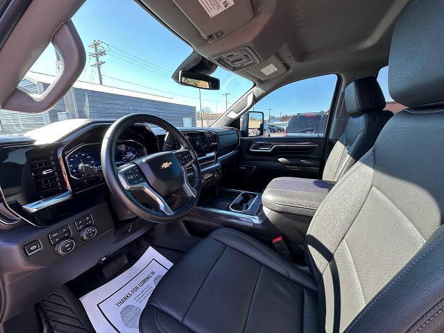 2025 Chevrolet Silverado Hd - $68,900