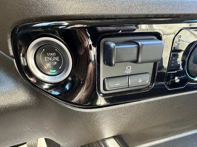 2025 Chevrolet Silverado Hd - $68,900