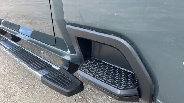 2025 Chevrolet Silverado 3500HD LTZ