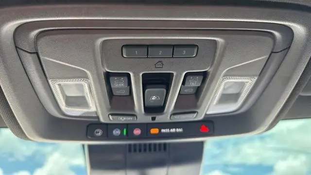 2025 Chevrolet Silverado 3500HD LTZ