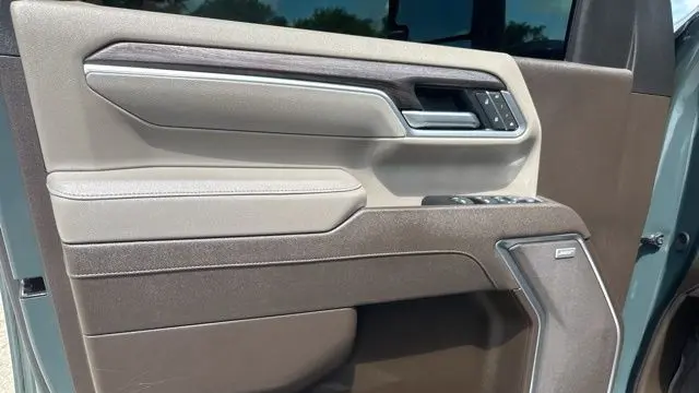 2025 Chevrolet Silverado 3500HD LTZ