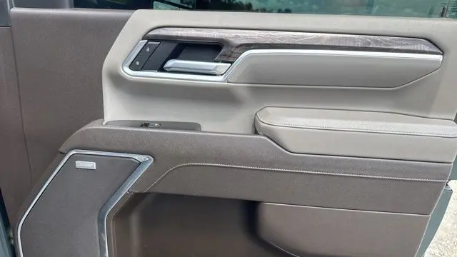 2025 Chevrolet Silverado 3500HD LTZ