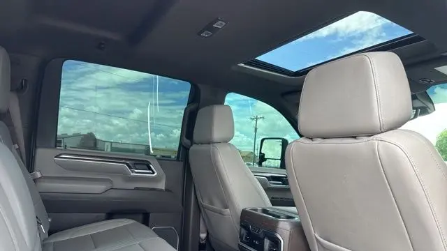2025 Chevrolet Silverado 3500HD LTZ