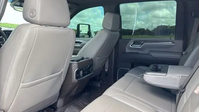 2025 Chevrolet Silverado 3500HD LTZ