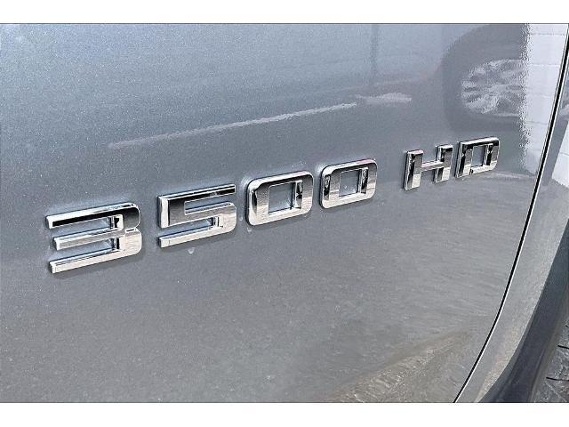 2025 Chevrolet Silverado Hd - $69,488