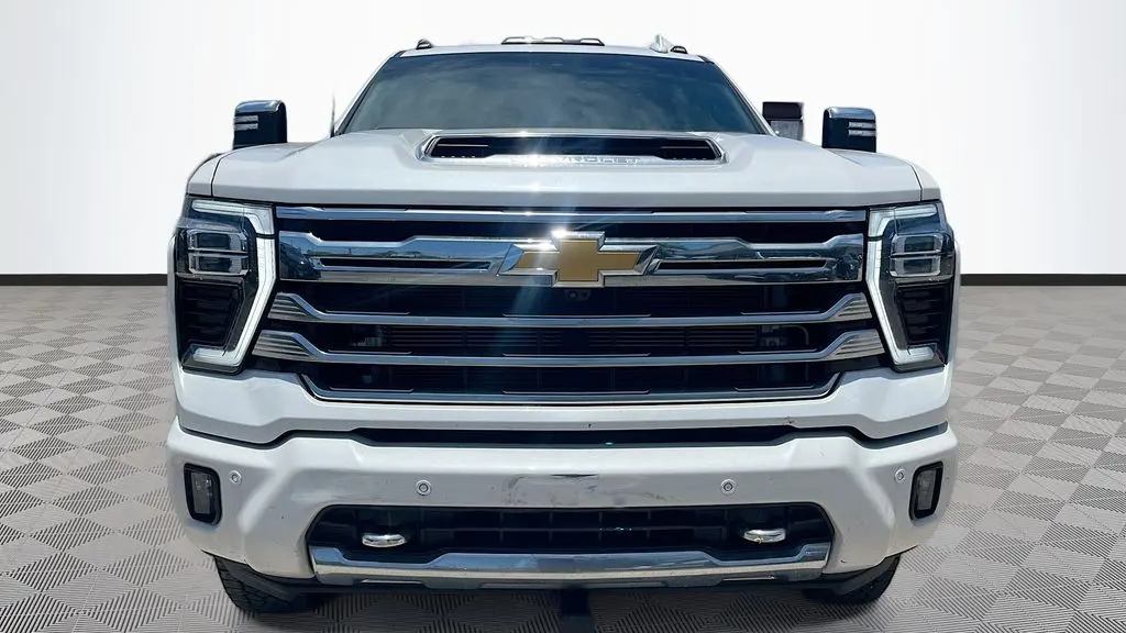 2025 Chevrolet Silverado 3500HD High Country