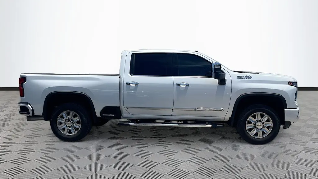 2025 Chevrolet Silverado 3500HD High Country