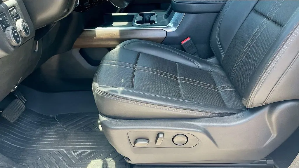 2025 Chevrolet Silverado 3500HD High Country