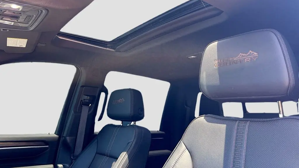 2025 Chevrolet Silverado 3500HD High Country