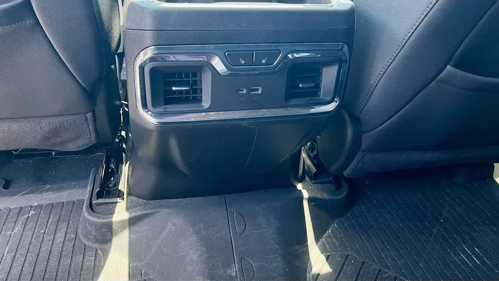 2025 Chevrolet Silverado 3500HD High Country