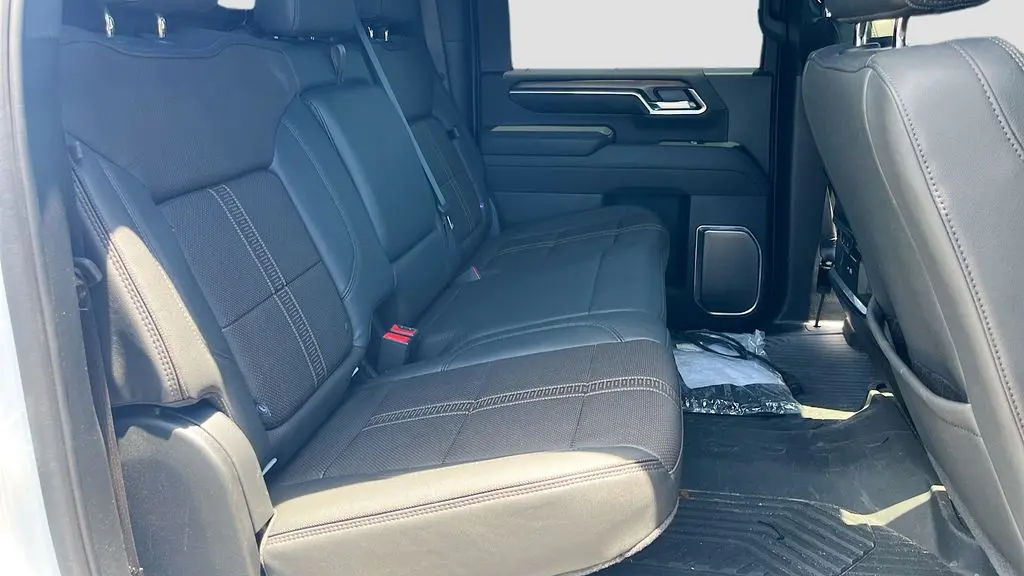 2025 Chevrolet Silverado 3500HD High Country