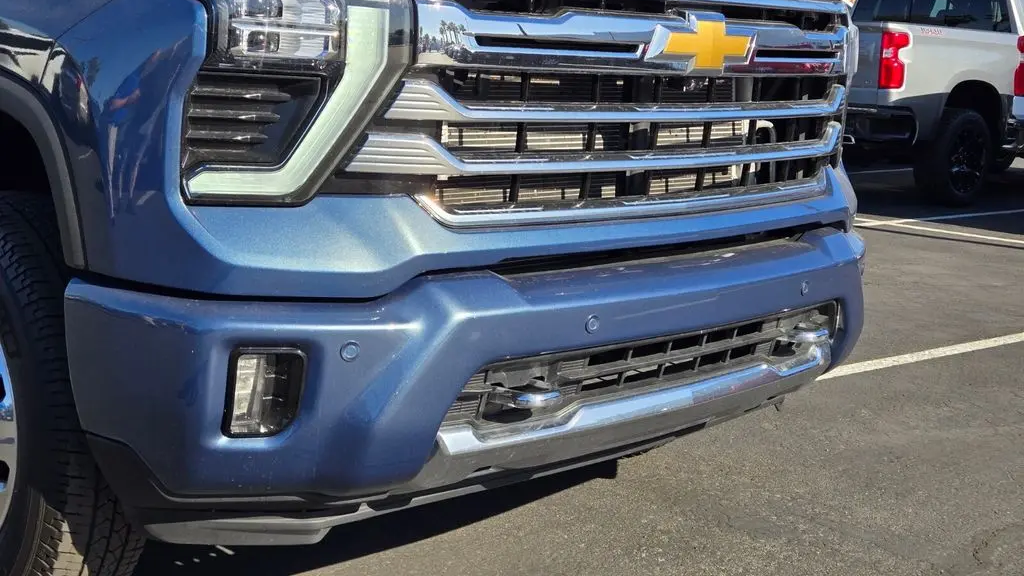 2025 Chevrolet Silverado 3500HD High Country