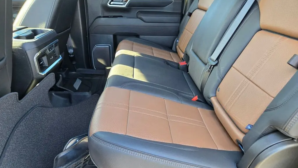 2025 Chevrolet Silverado 3500HD High Country