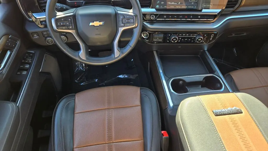 2025 Chevrolet Silverado 3500HD High Country