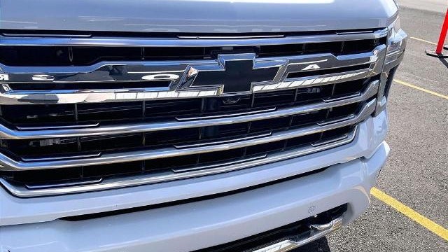 2026 Chevrolet Silverado 3500HD High Country