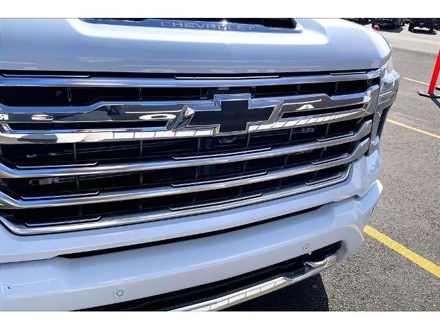 2026 Chevrolet Silverado Hd - $81,995