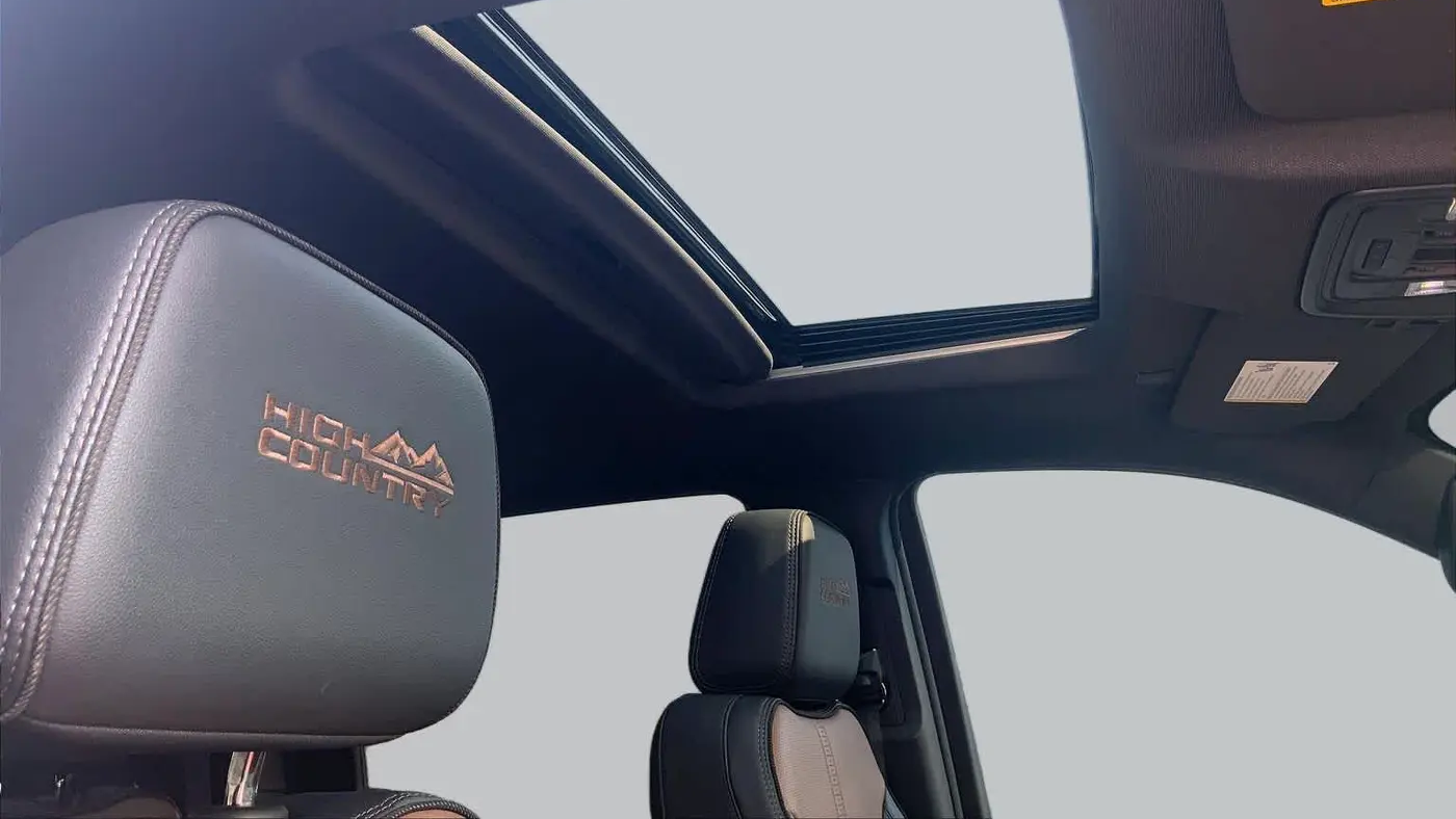 2025 Chevrolet Silverado 3500HD High Country