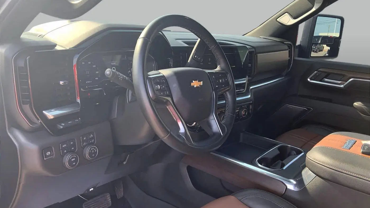 2025 Chevrolet Silverado 3500HD High Country