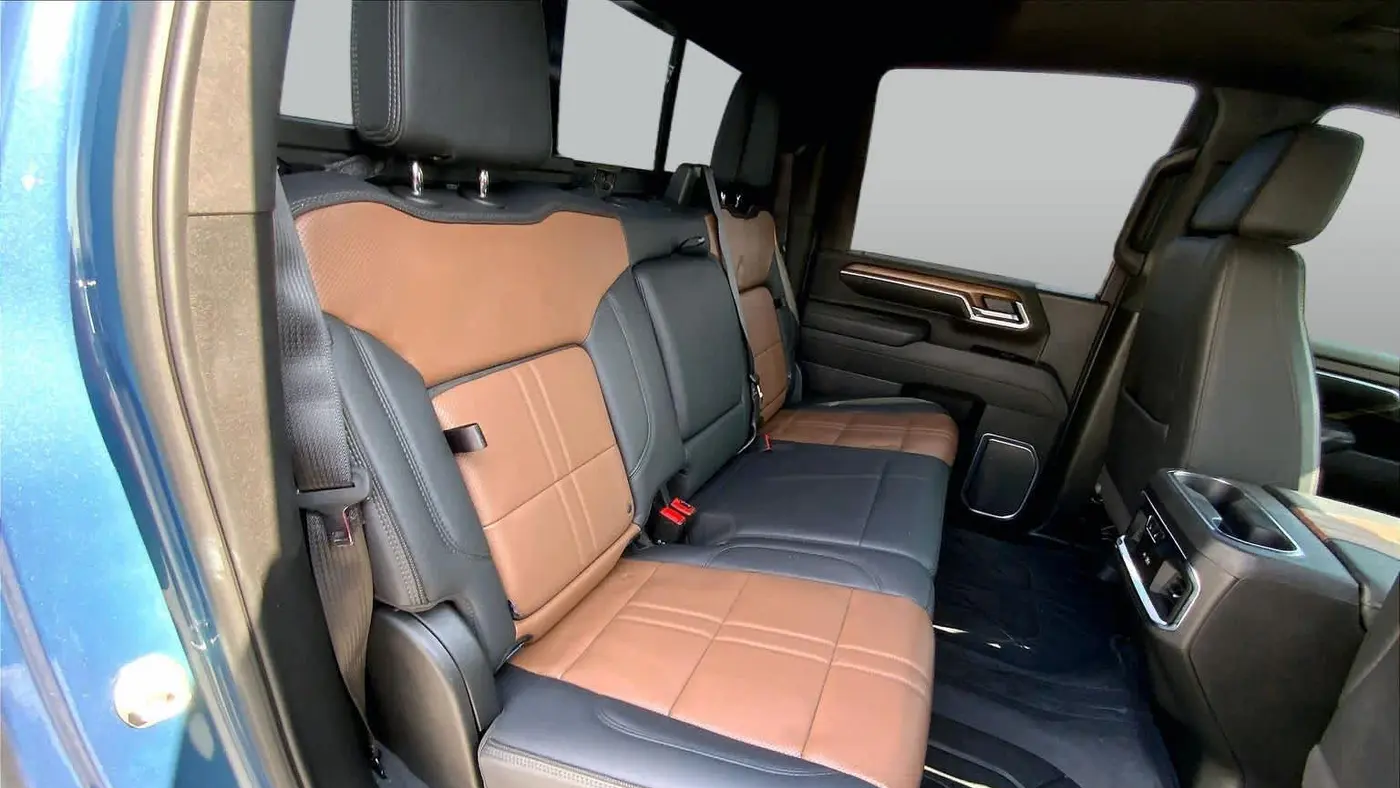 2025 Chevrolet Silverado 3500HD High Country