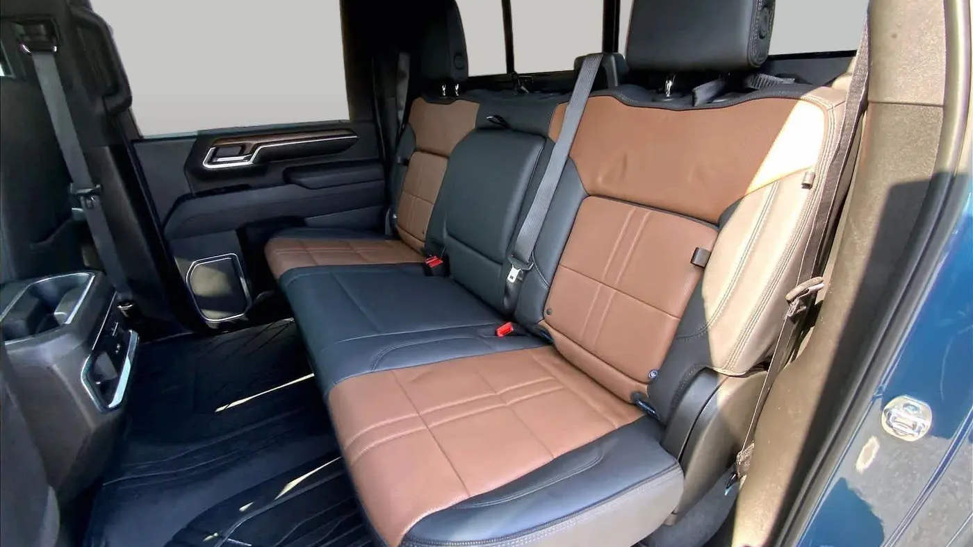 2025 Chevrolet Silverado 3500HD High Country