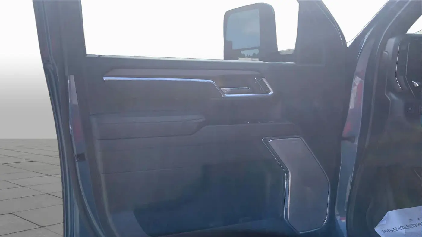 2025 Chevrolet Silverado 3500HD High Country
