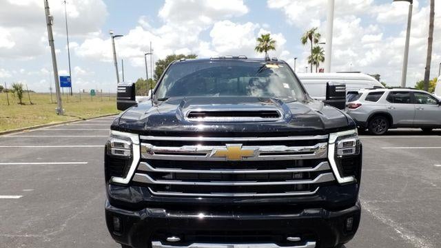 2025 Chevrolet Silverado 3500HD High Country