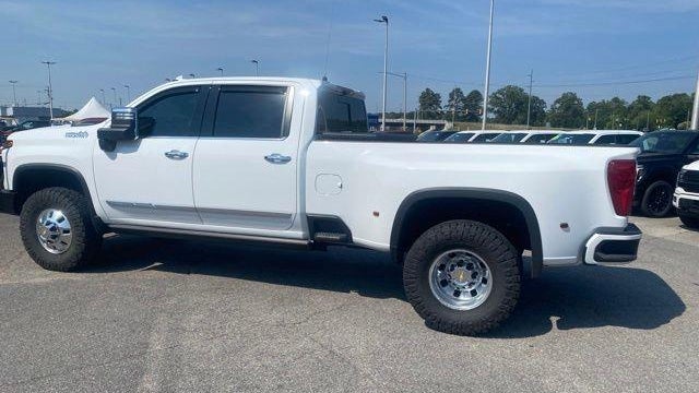2025 Chevrolet Silverado 3500HD High Country