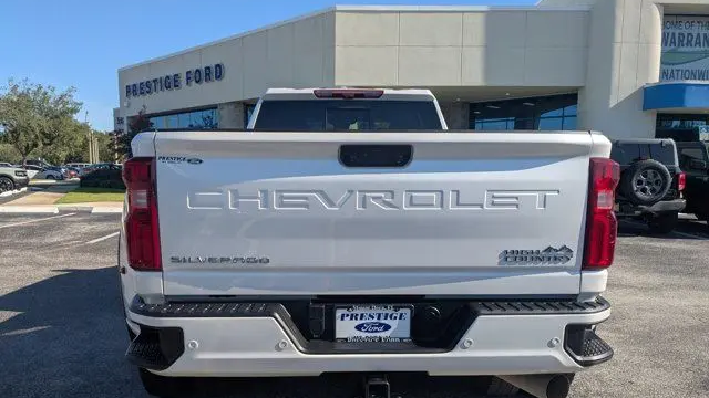 2025 Chevrolet Silverado 3500HD High Country