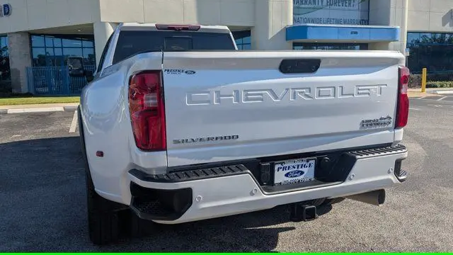 2025 Chevrolet Silverado 3500HD High Country
