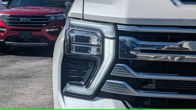 2025 Chevrolet Silverado 3500HD High Country